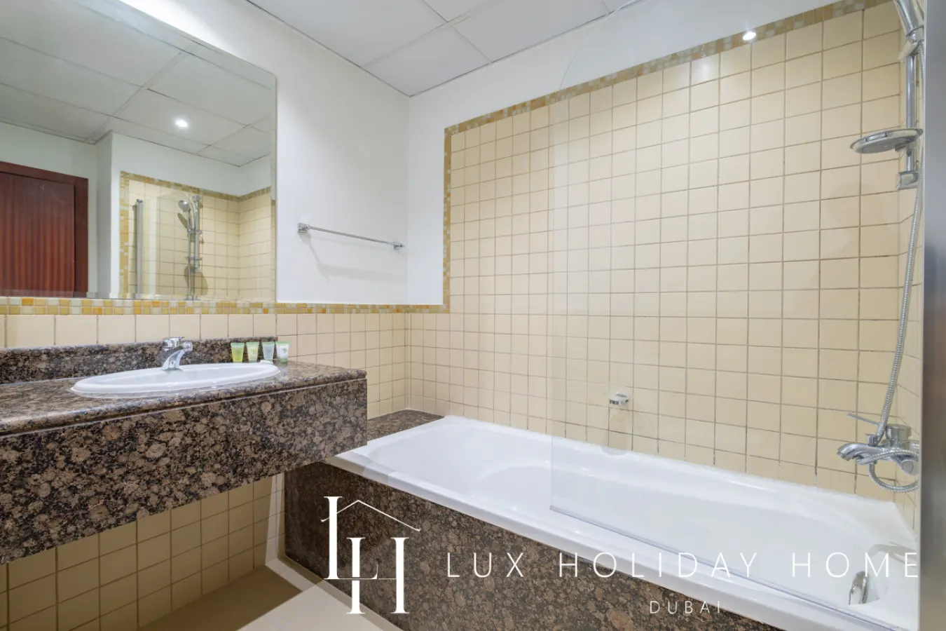LUX The Murjan Sea View Suite 2 20