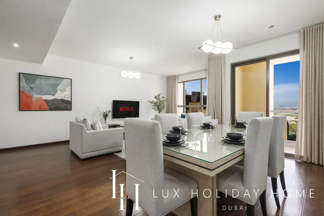 LUX The Murjan Sea View Suite 2 6