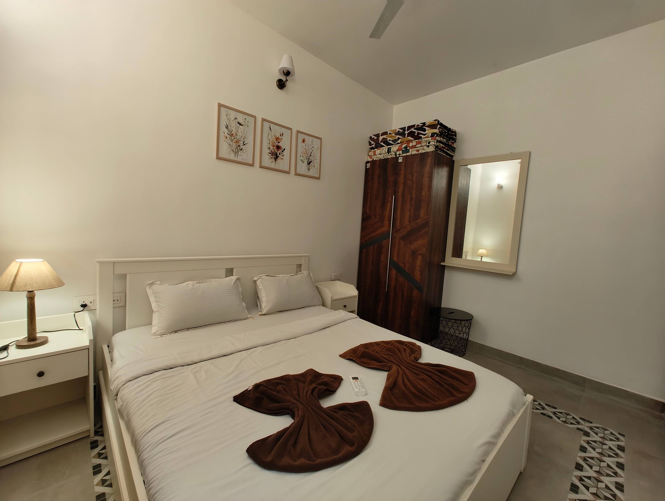 Verde 3BHK with Pool in Varca 24