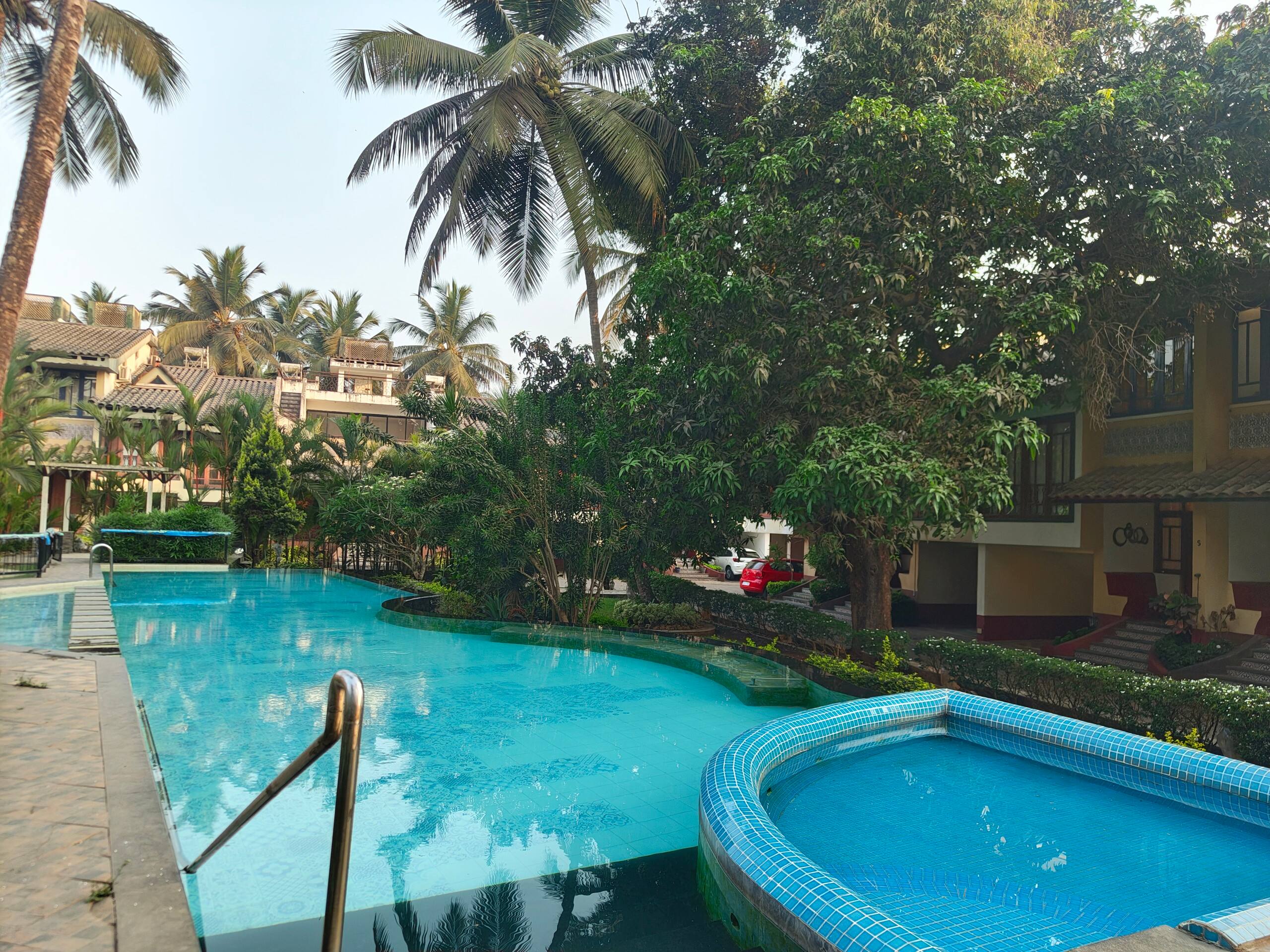 Verde 3BHK with Pool in Varca 8