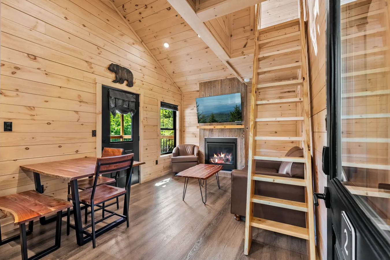 Sugarlands, Treelodge #2 5