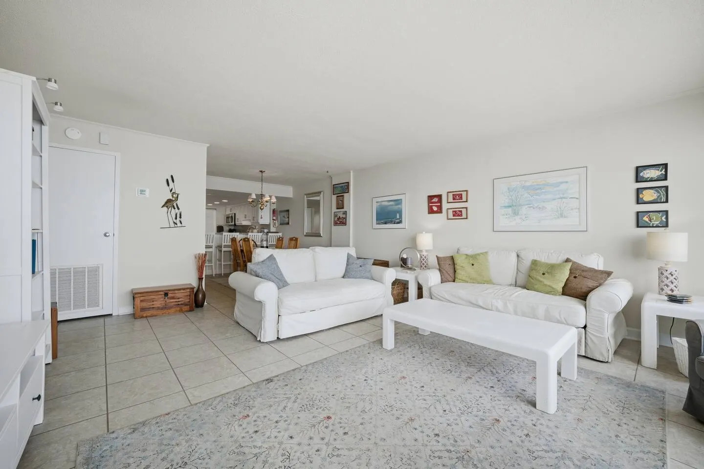 North End Oceanfront Condo with Sunrise Views 10