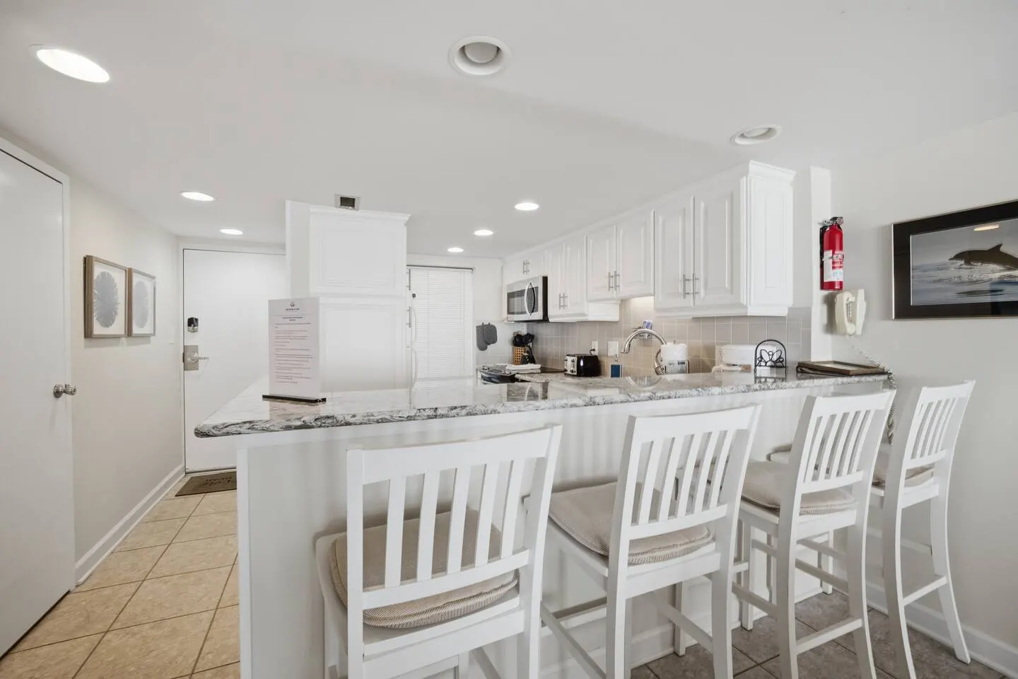 North End Oceanfront Condo with Sunrise Views 12