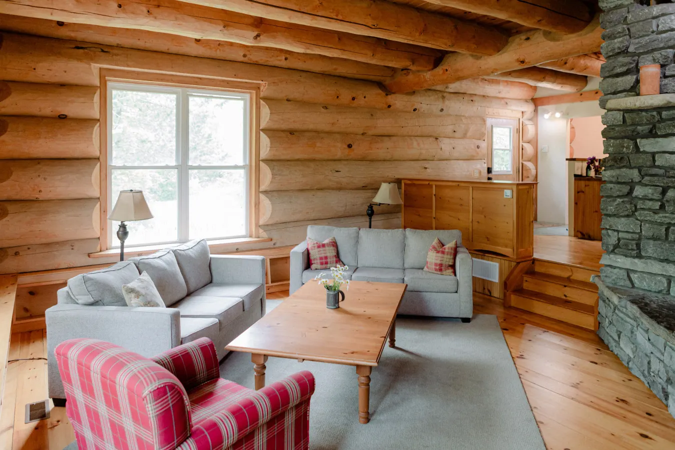 The Cedar Crest Log House — photo 2