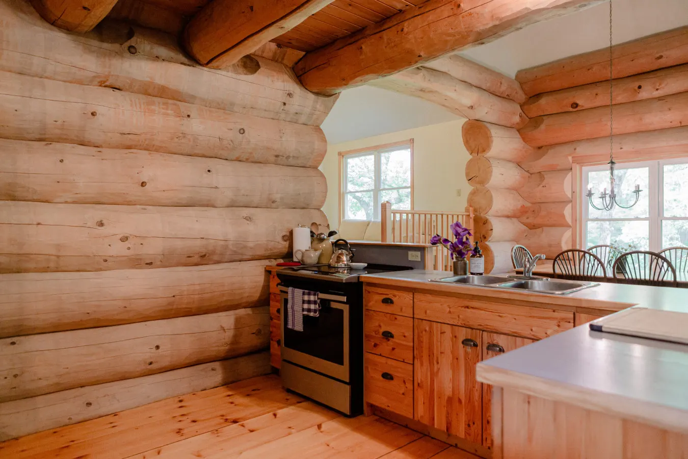 The Cedar Crest Log House 9