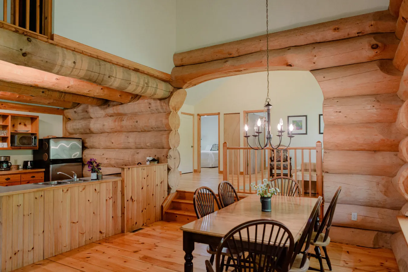 The Cedar Crest Log House 11