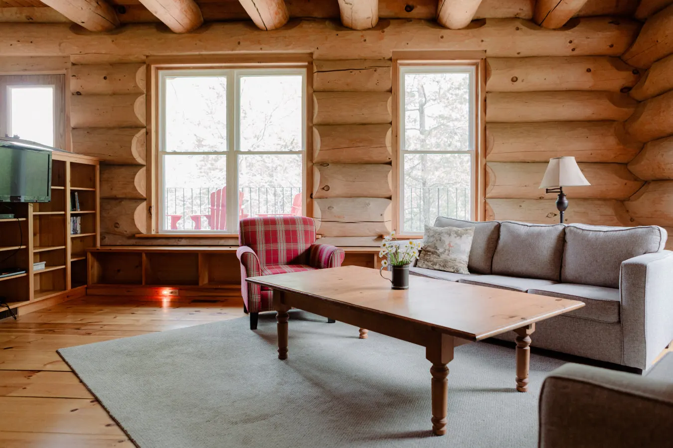 The Cedar Crest Log House — photo 5