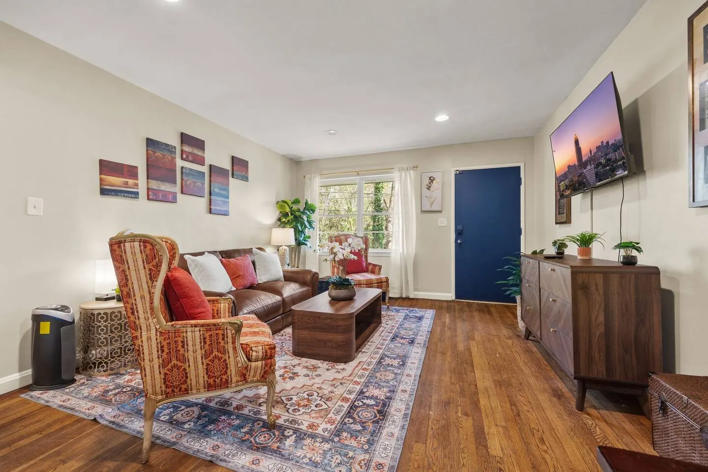 Pet-Friendly 2BR Duplex Near Buckhead ATL