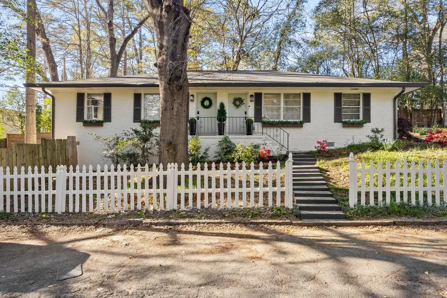 Pet-Friendly 2BR Duplex Near Buckhead ATL 6
