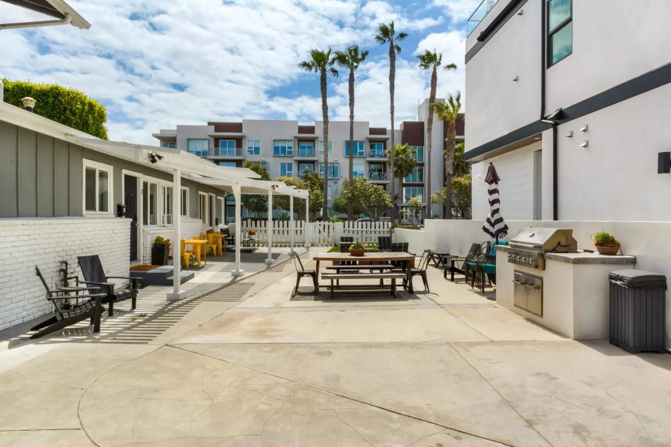 Steps To The Beach, Main St.&Pacific City - Studio 19