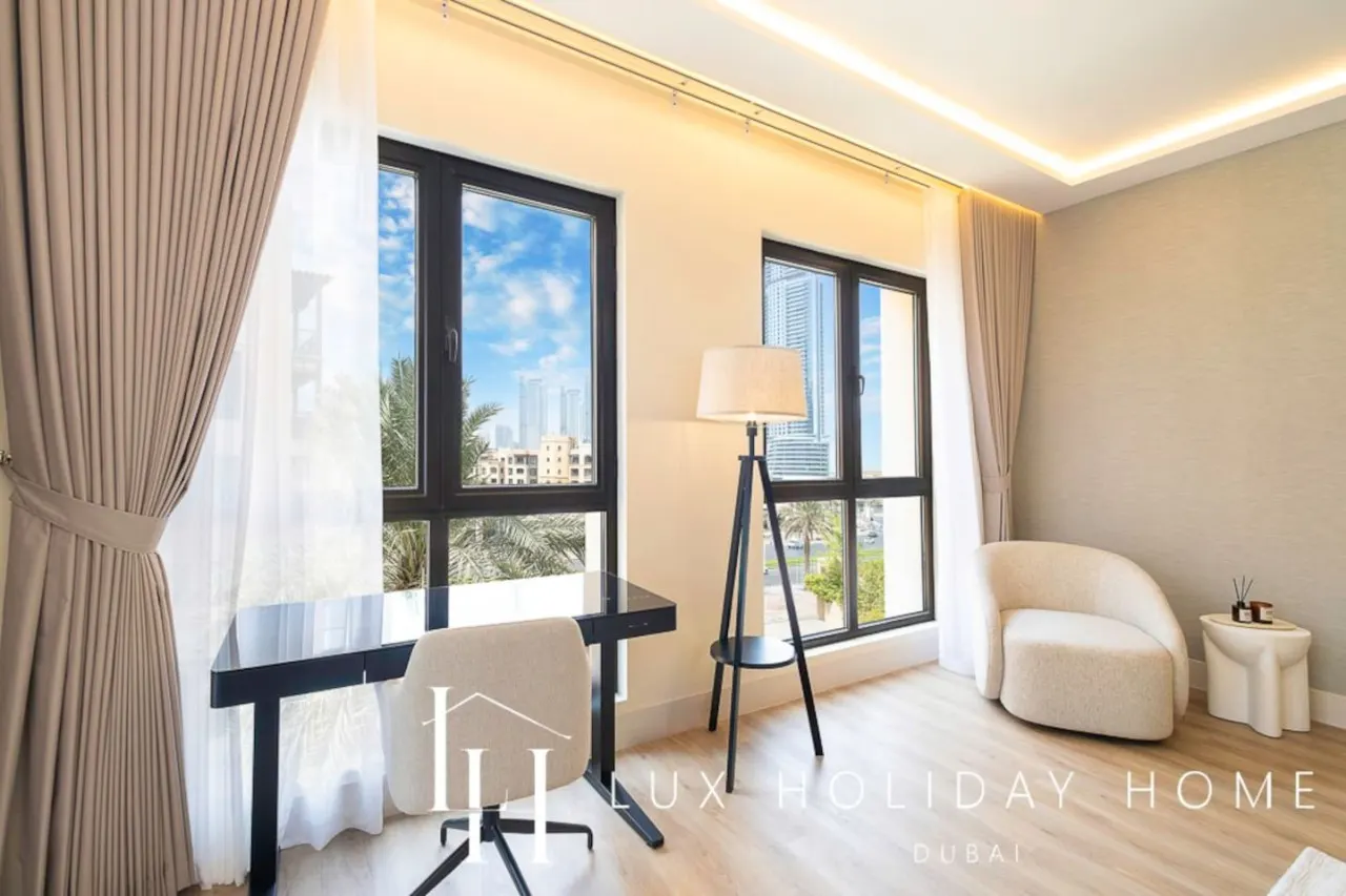 LUX The Burj Khalifa View Downtown Suite 10