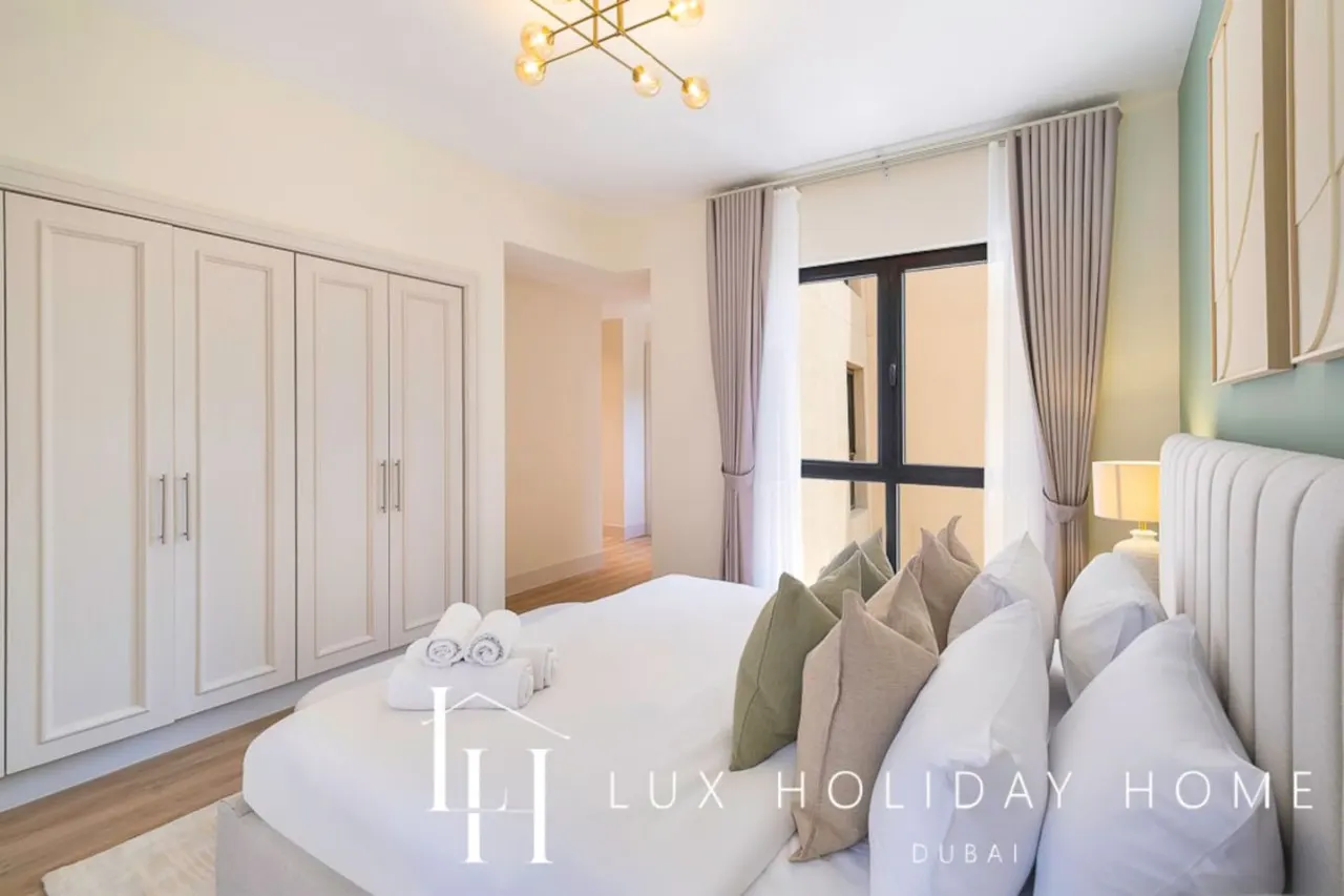 LUX The Burj Khalifa View Downtown Suite 15