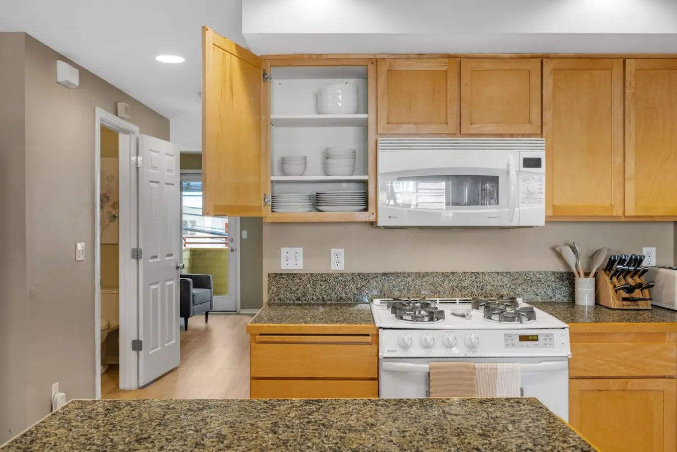 3 Bed, 2.5 Bath Fremont Escape: Hot Tub, BBQ 20