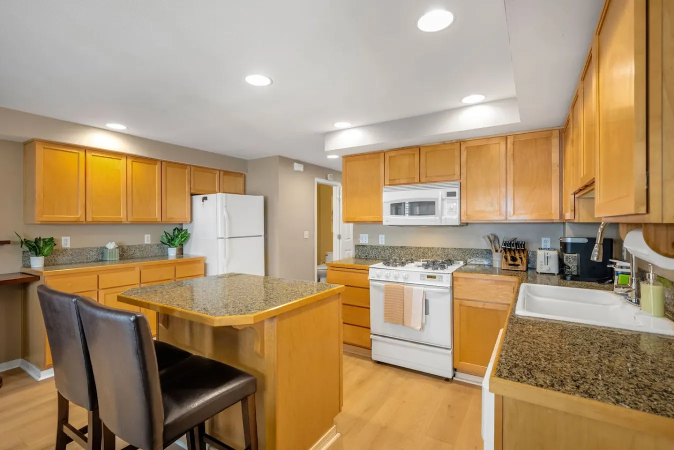 3 Bed, 2.5 Bath Fremont Escape: Hot Tub, BBQ — photo 5