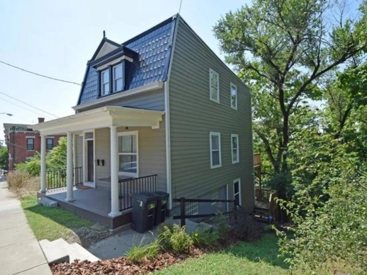 Renovated 2B w/Balcony by OTR, UC, Findlay Market — foto 2