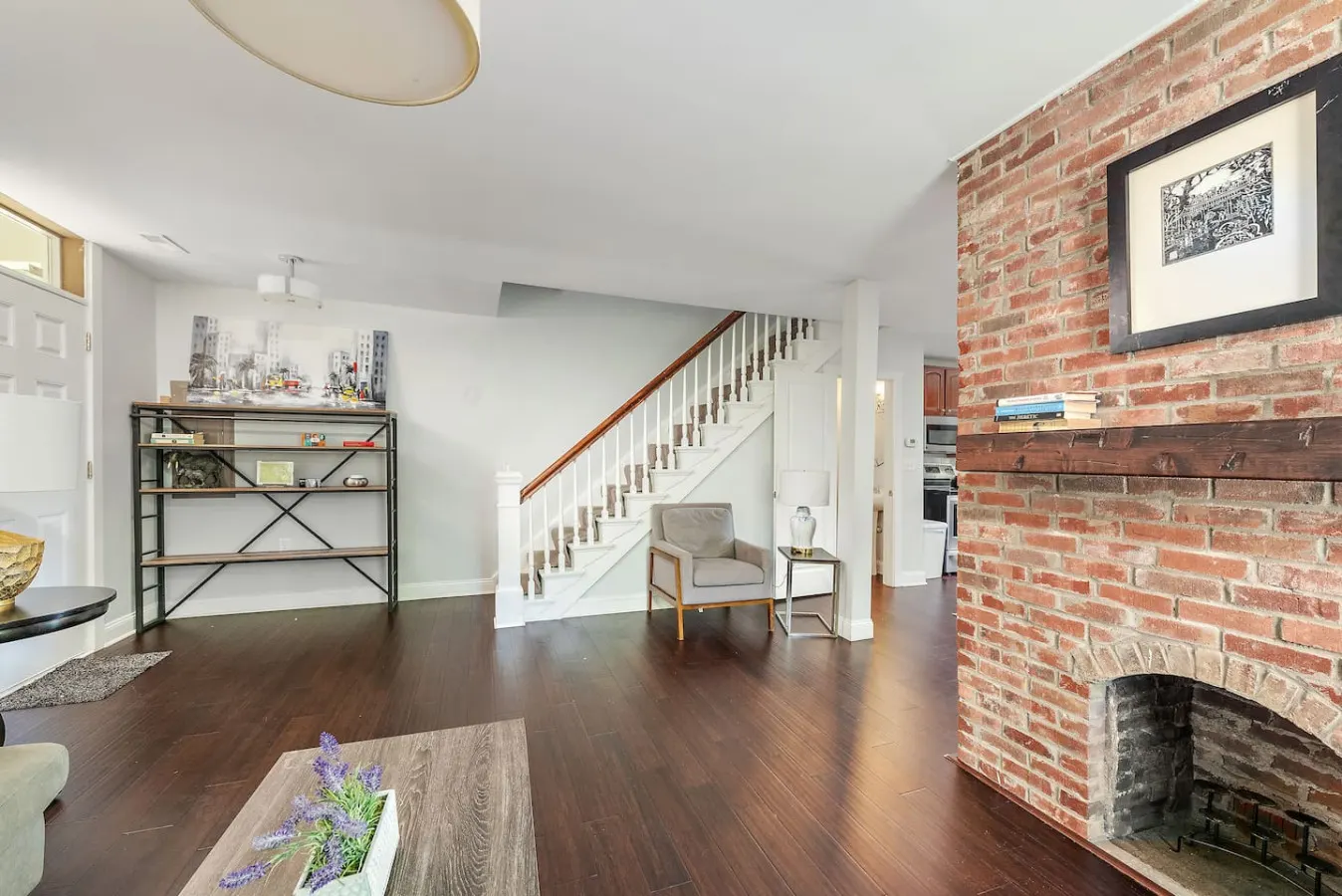 Renovated 2B w/Balcony by OTR, UC, Findlay Market 7