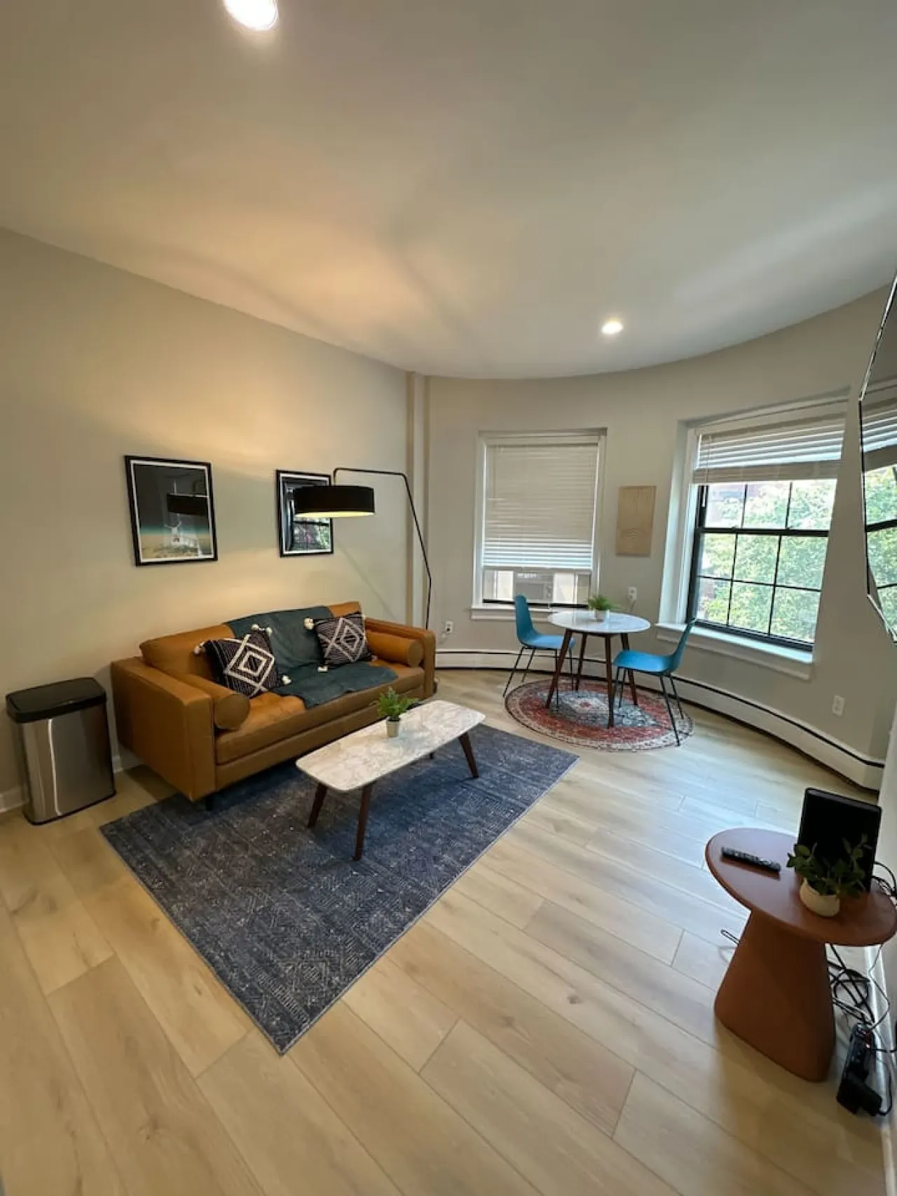 Spacious Studio! | Back Bay