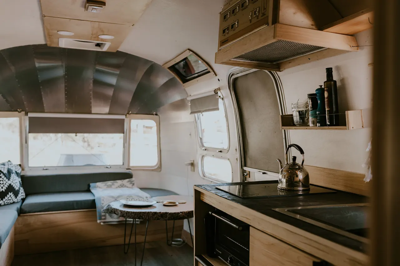Flint Rock Ranch - The Big Airstream 13