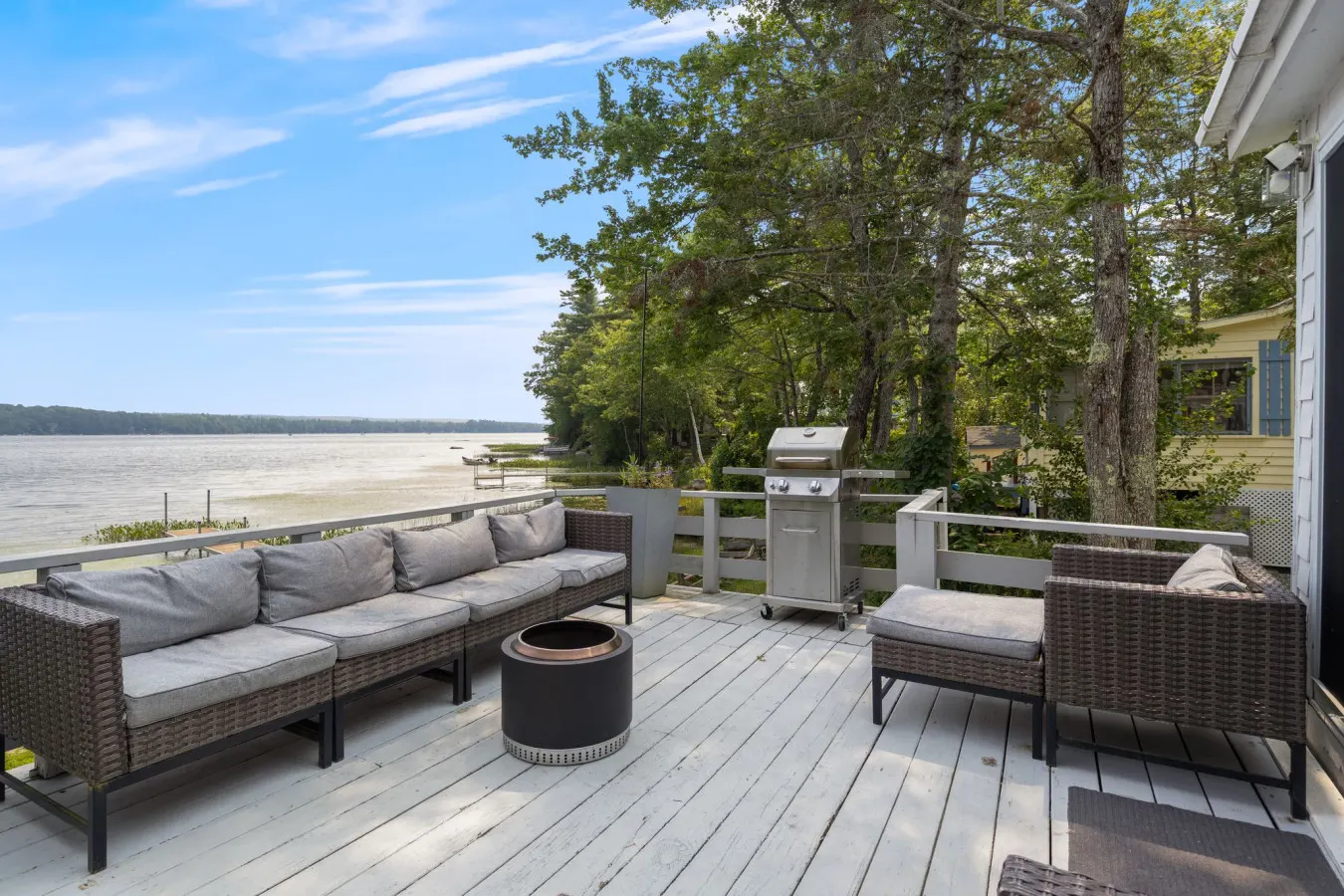 Vista Lake House- Beachfront on Highland Lake 20
