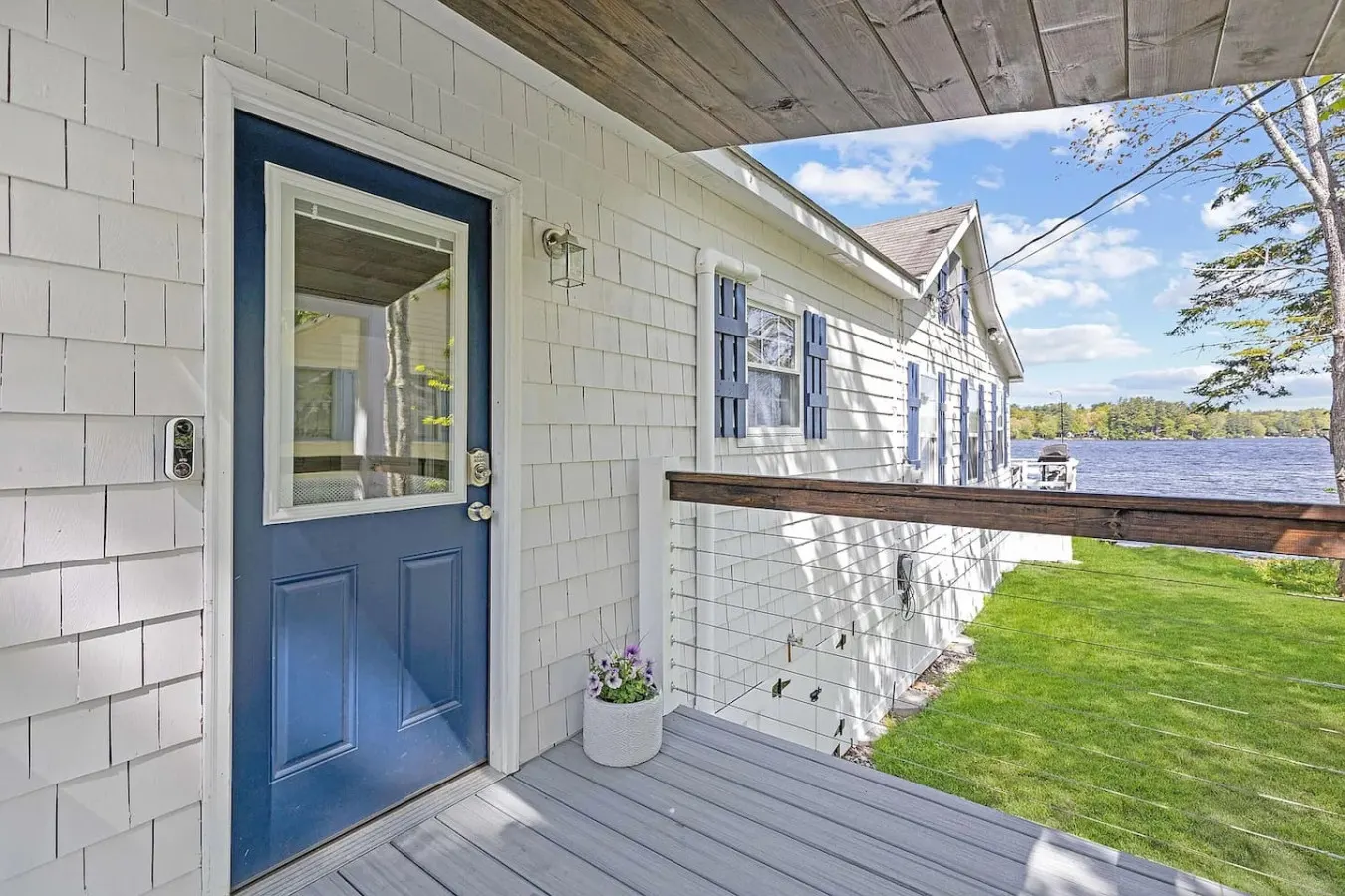 Vista Lake House- Beachfront on Highland Lake 5