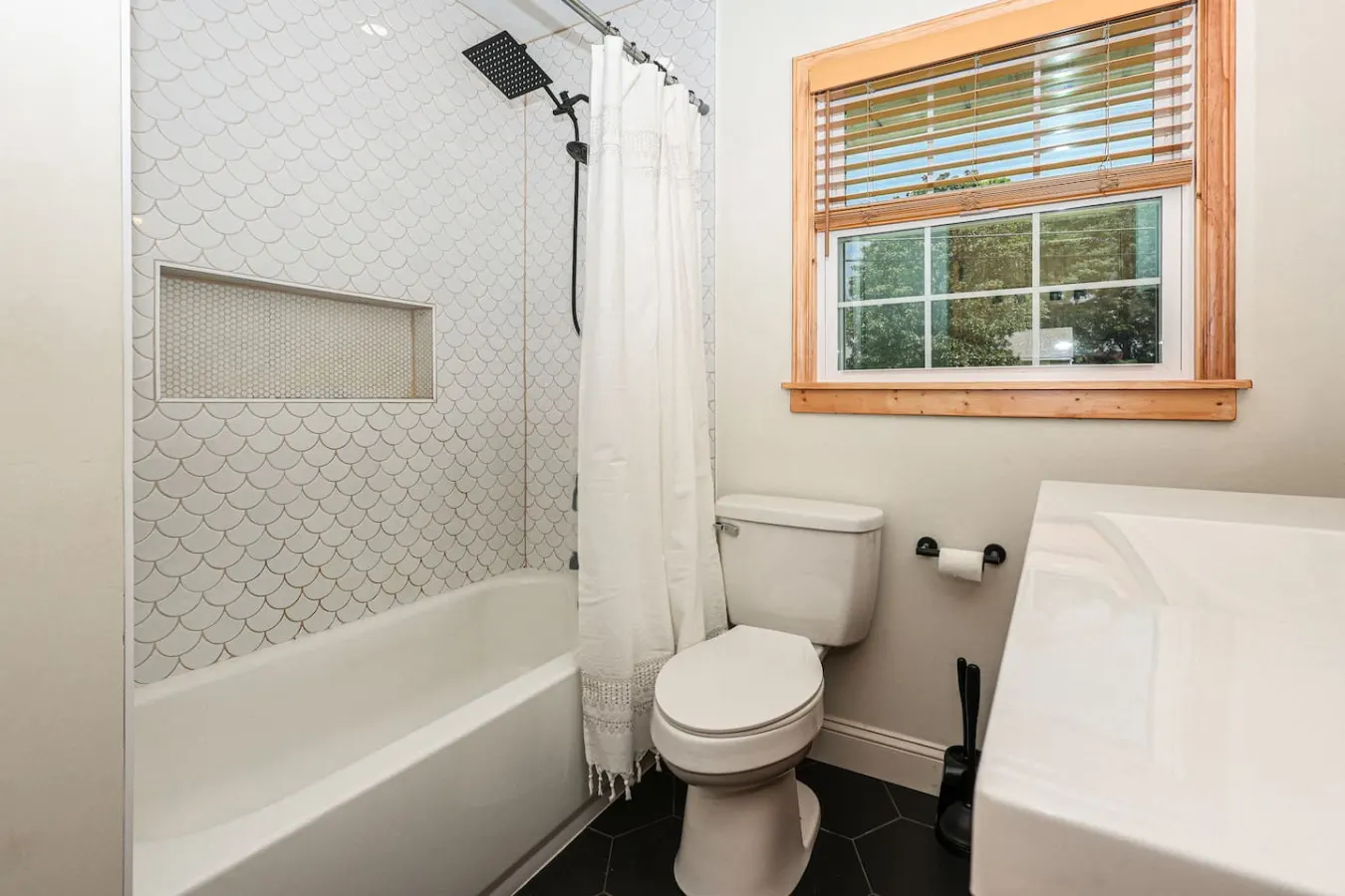 Cozy Ranch Retreat w/ Fire Pit! ~10min to Downtown 16