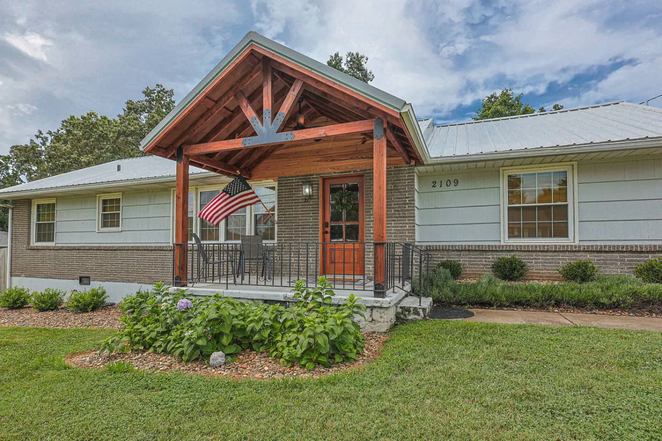 Cozy Ranch Retreat w/ Fire Pit! ~10min to Downtown 6