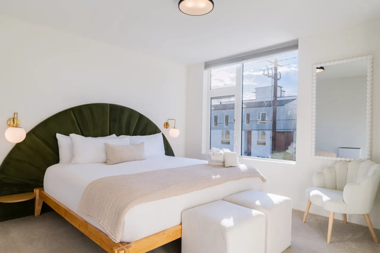 Brand New 3BR Retreat Sauna Private Rooftop 3