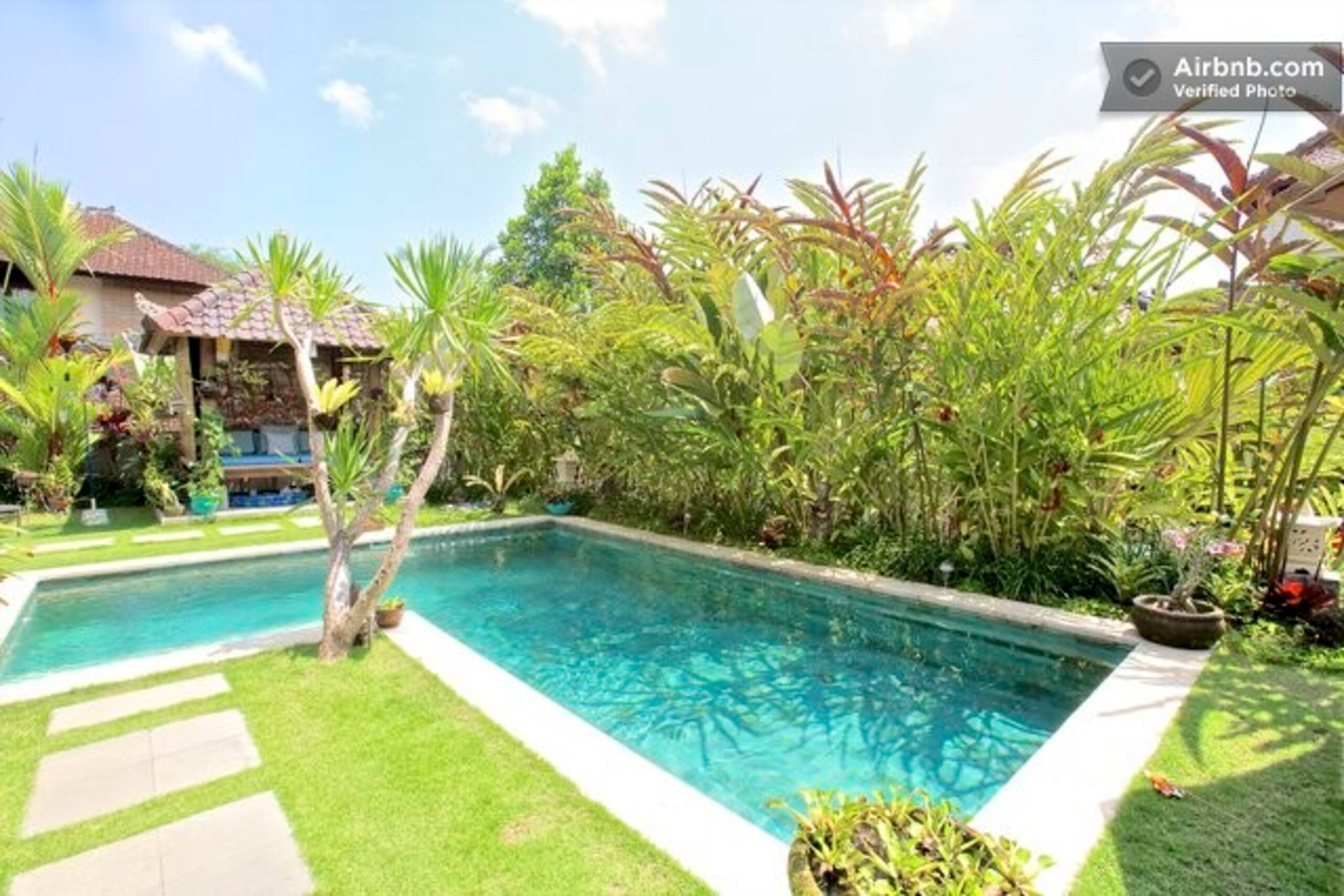 Boho Bungalow in the Rice Fields of Penestanan 13