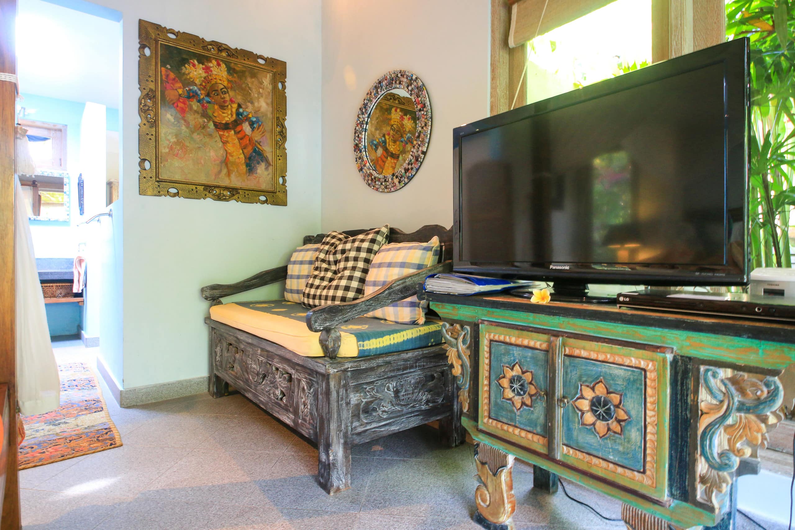 Boho Bungalow in the Rice Fields of Penestanan 8