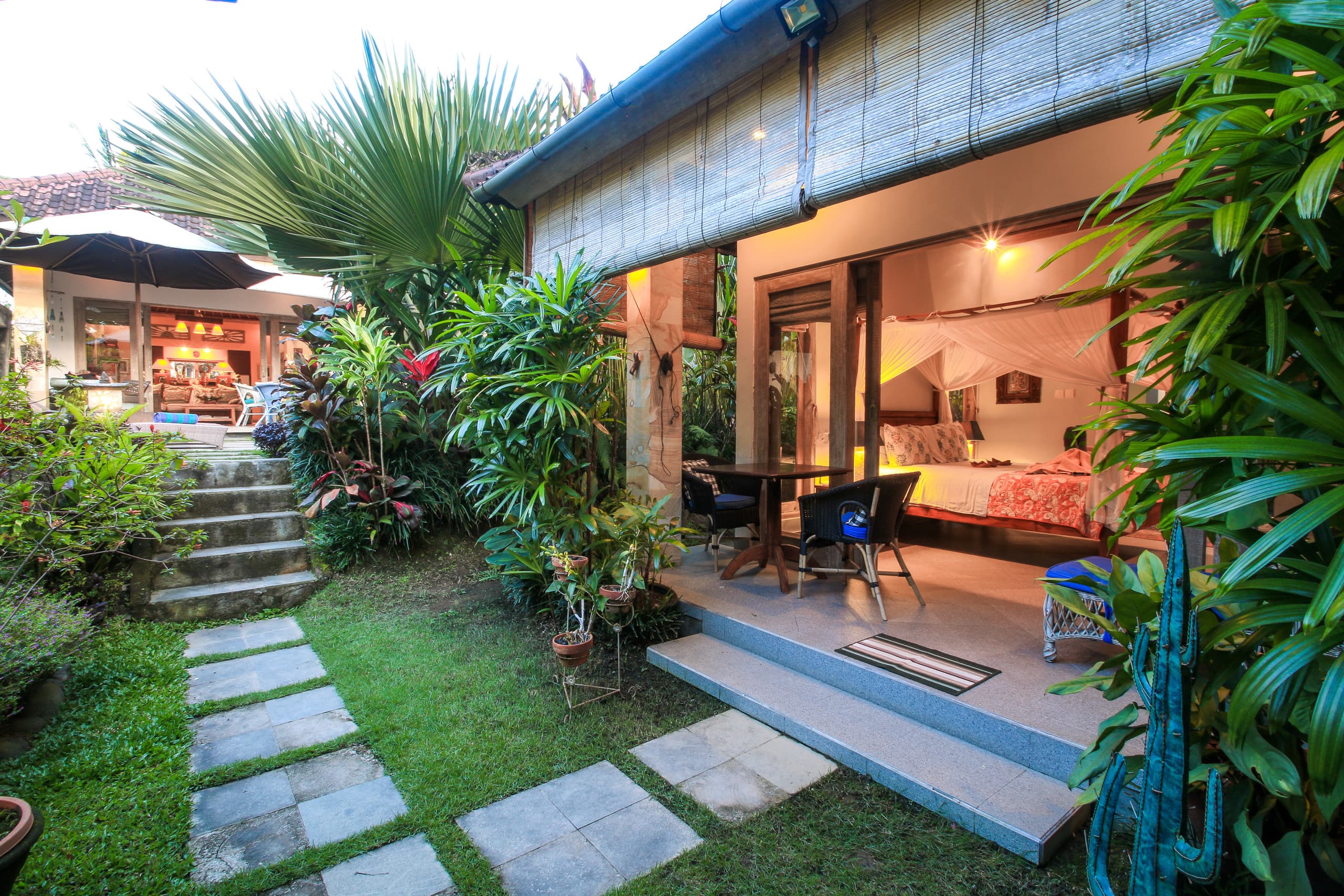 Boho Bungalow in the Rice Fields of Penestanan 6