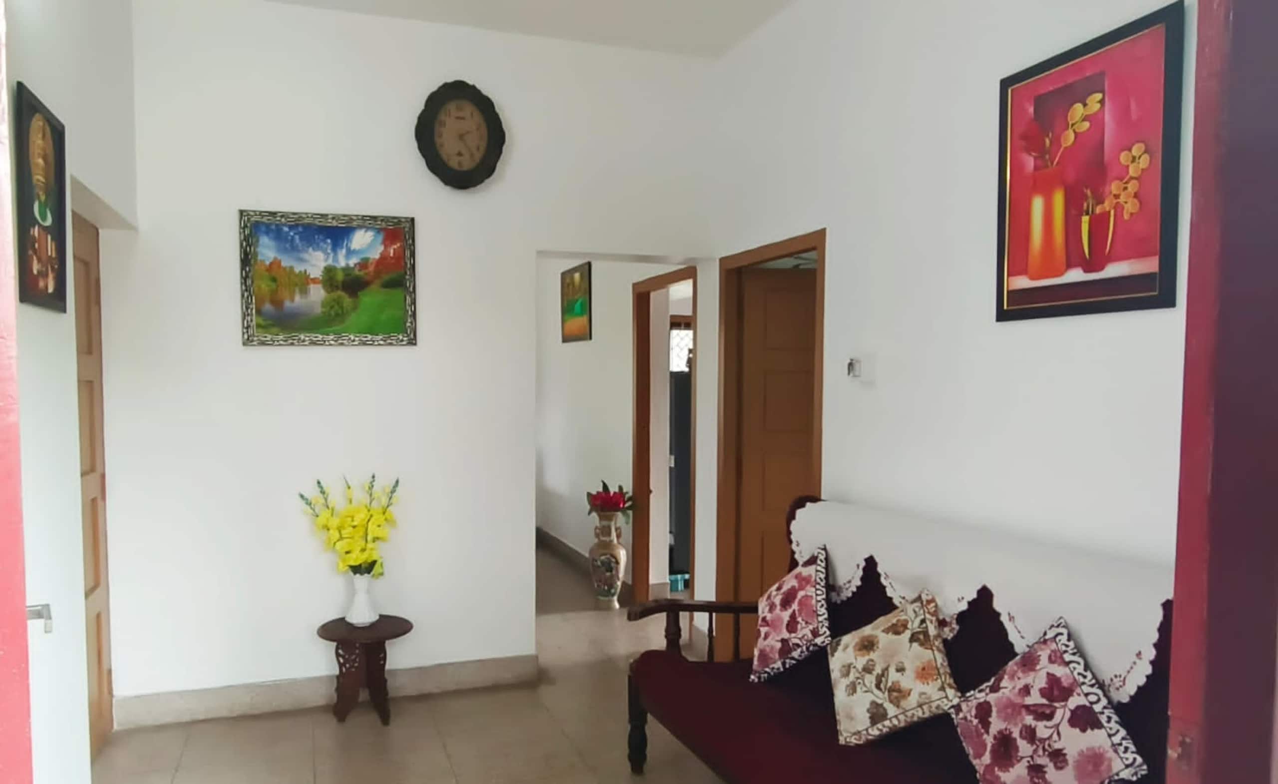 Breakfast incl. AC room central Fort kochi Grade1 9
