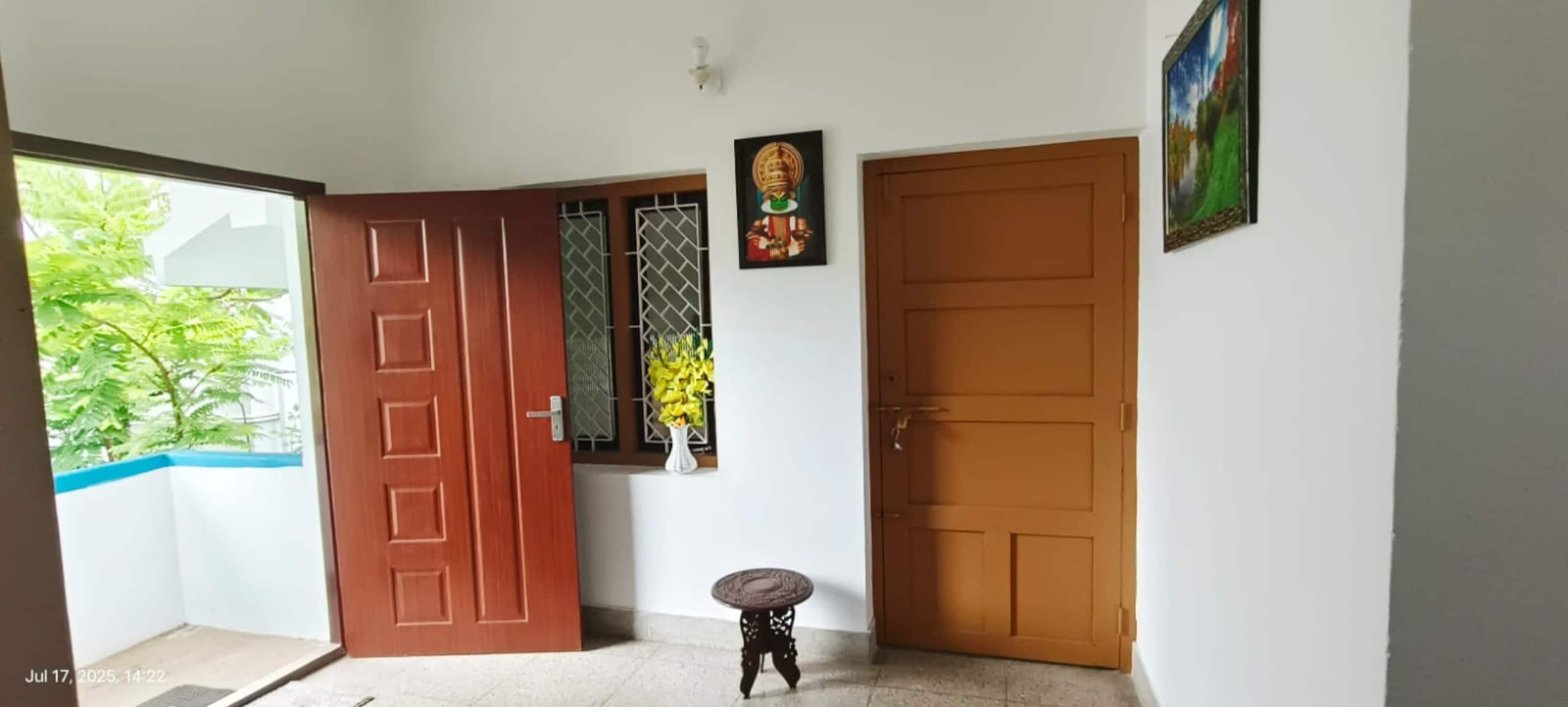 Breakfast incl. AC room central Fort kochi Grade1 16