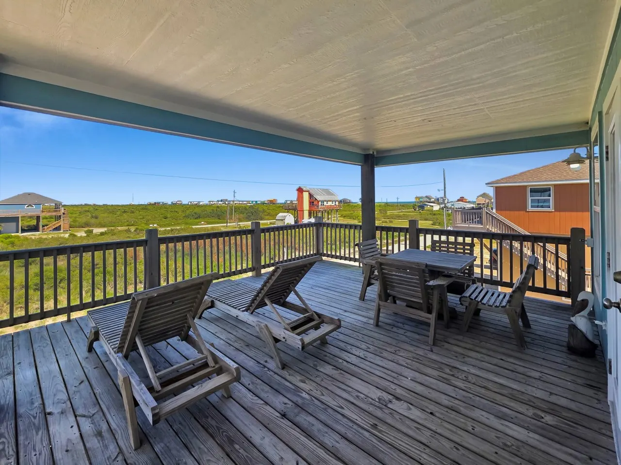 Fish Fantasy, Sunrise Gulf & Sunset Bay/ICW Views, Quiet Dead End Street, Pet Friendly, Fully Fenced Side Yard, Walk to  — photo 2