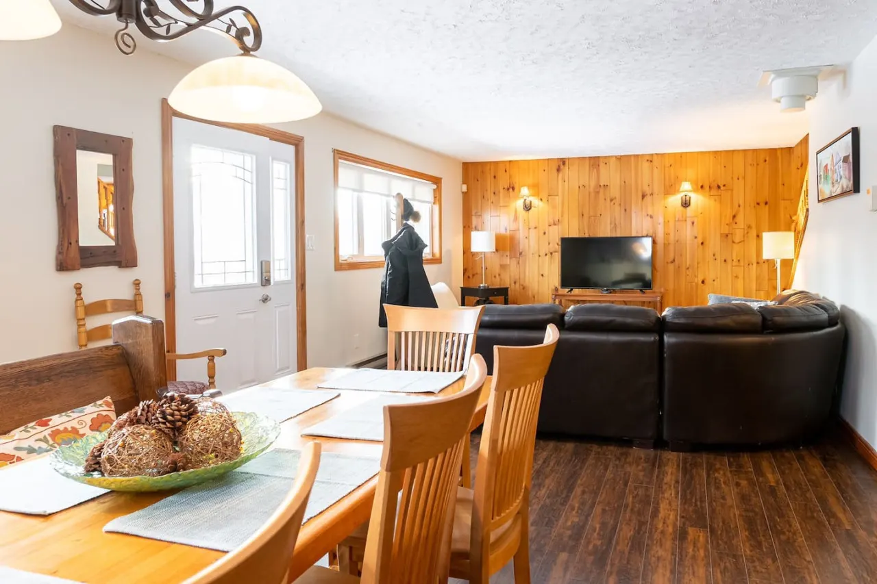 Get-A-Way Beach Chalet 6