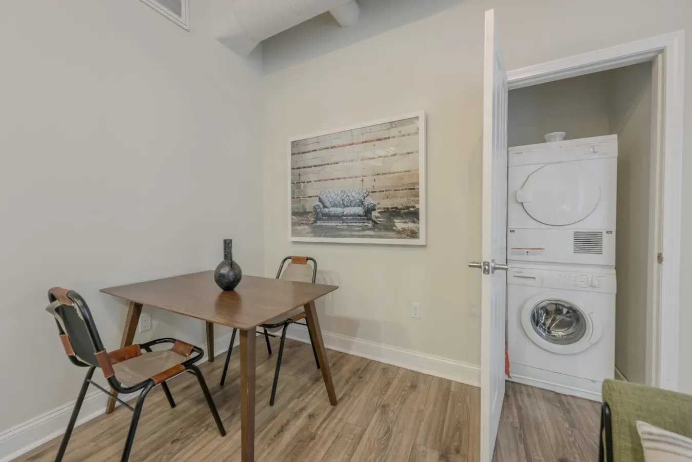 Bold, Spacious 2br in Boston's Financial District — photo 5