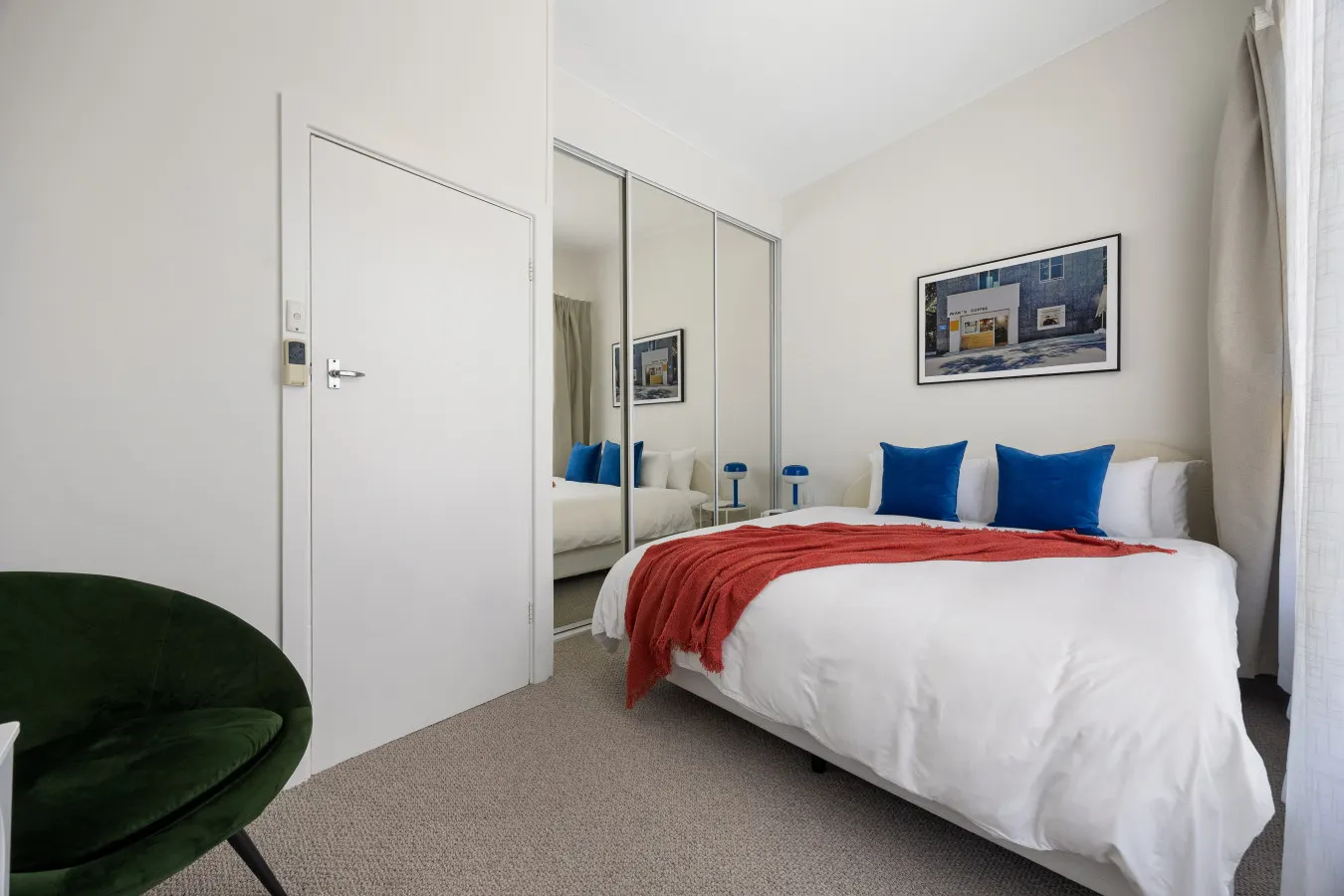 Hacienda at Henley—Chic Seaside Haven near Airport 15