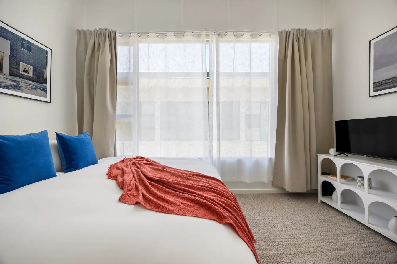 Hacienda at Henley—Chic Seaside Haven near Airport 17