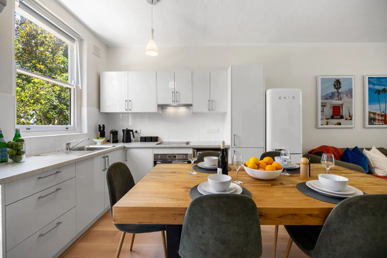 Hacienda at Henley—Chic Seaside Haven near Airport 3