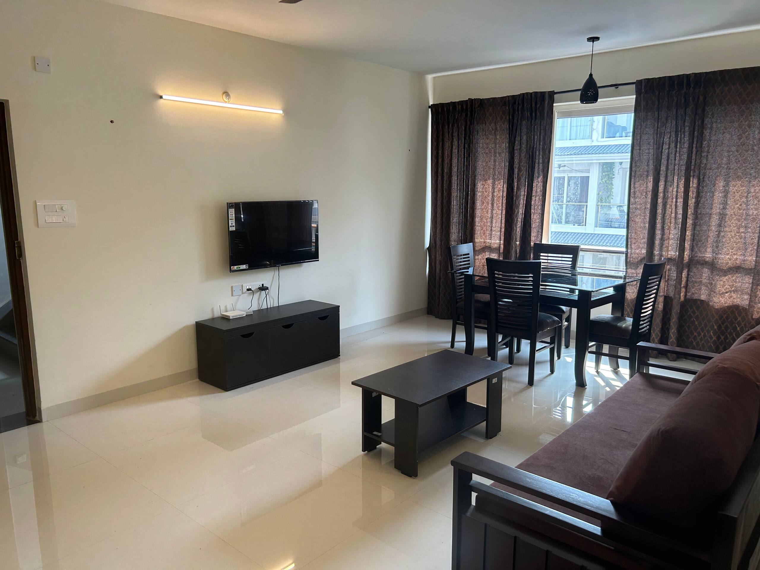 Models Sea Esta - 1 BHK & Pool facility. — photo 4