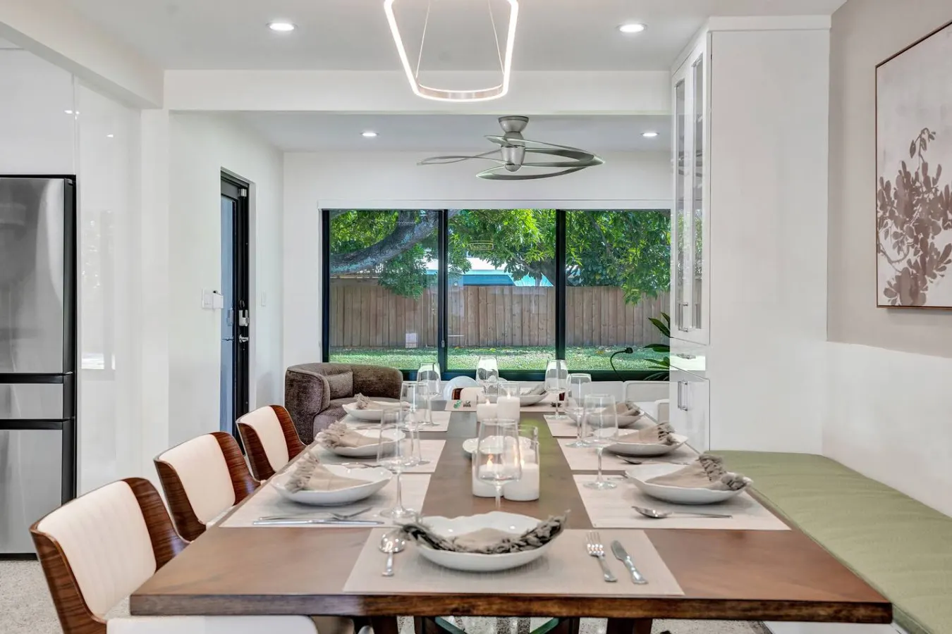 Stylish 2BR Game Room Big Yard Near Beach 13
