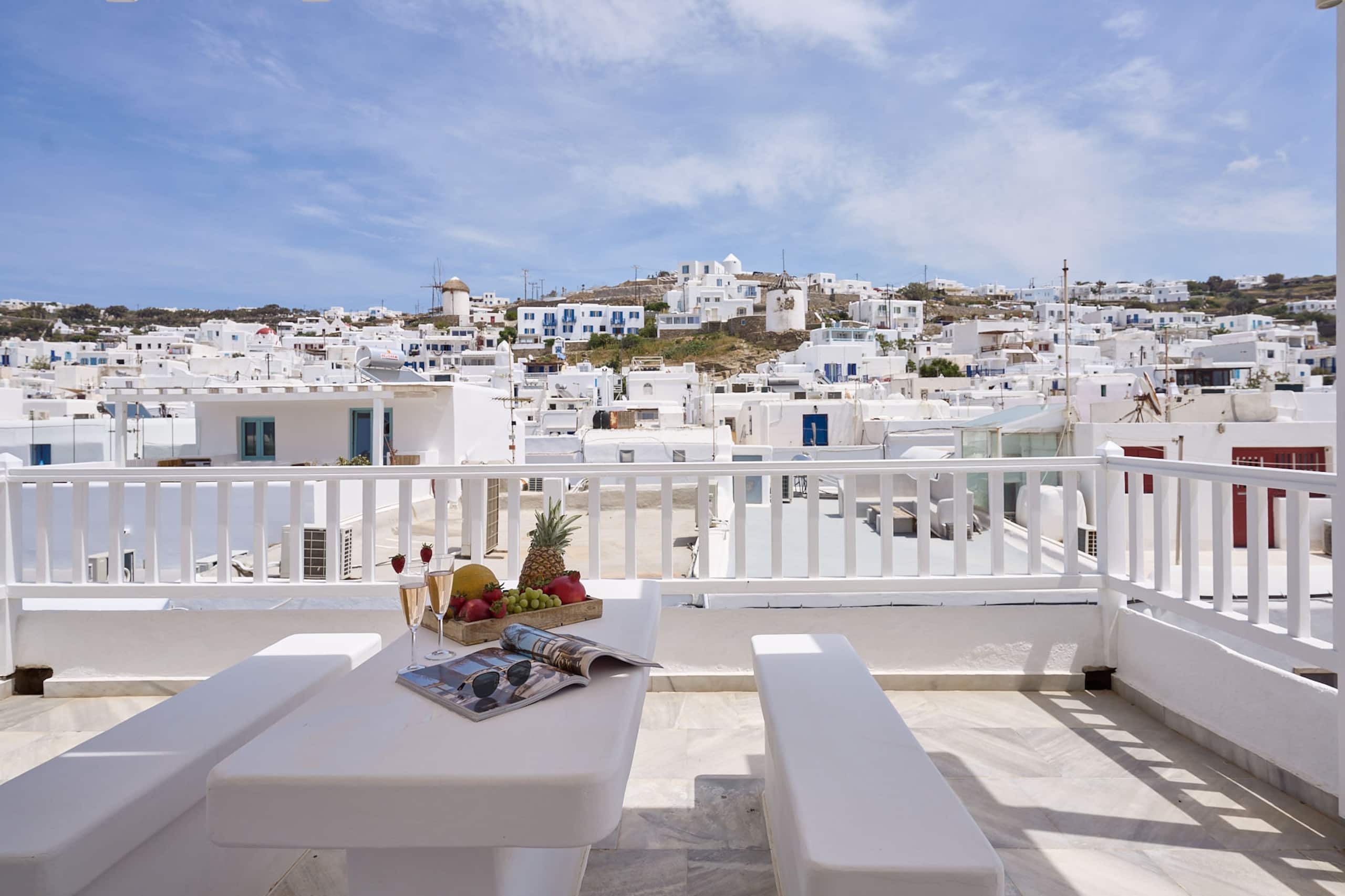 Myconian Princess 28