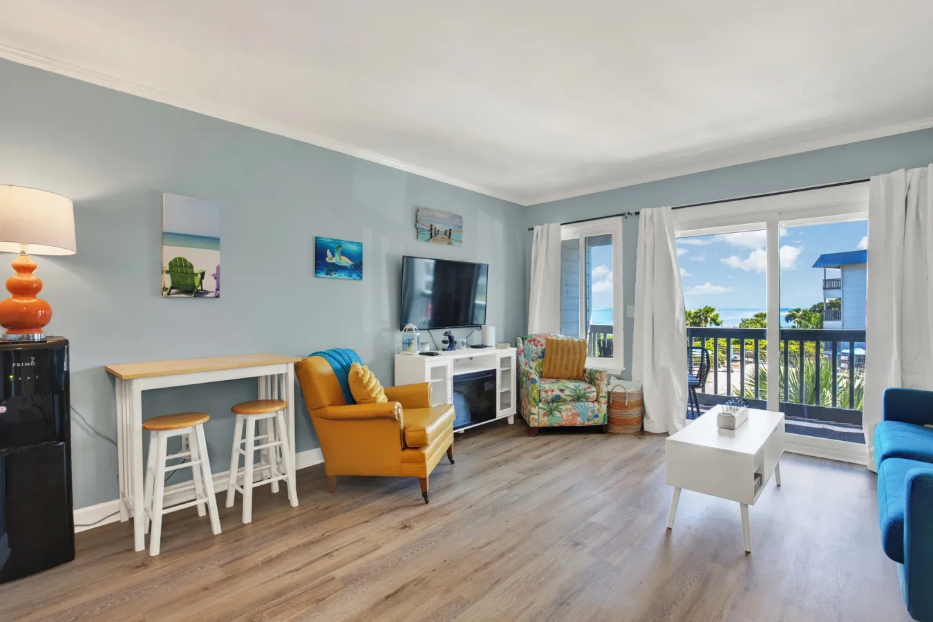 Oceanview Condo: 1 BR steps from Beach 12