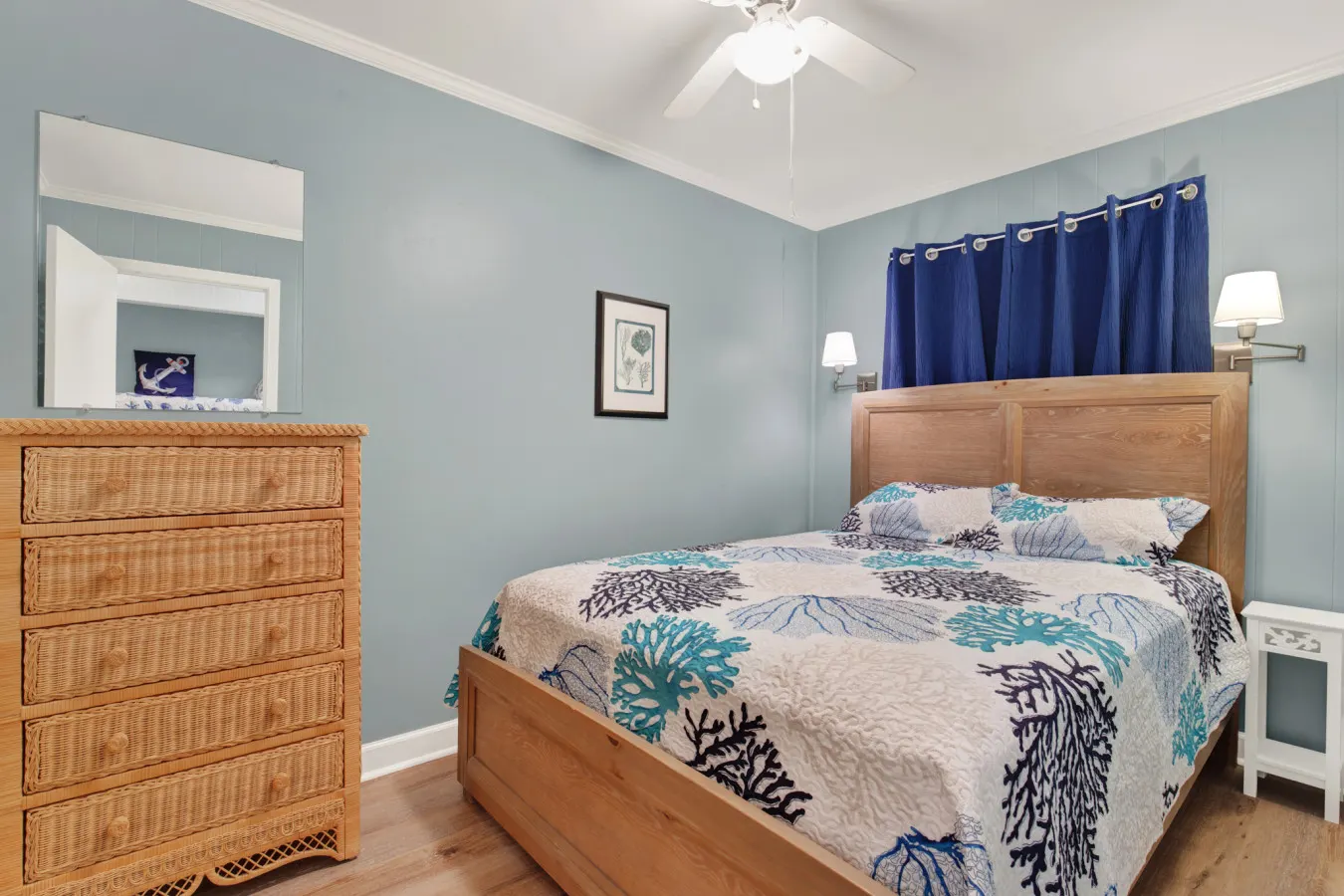 Oceanview Condo: 1 BR steps from Beach 18