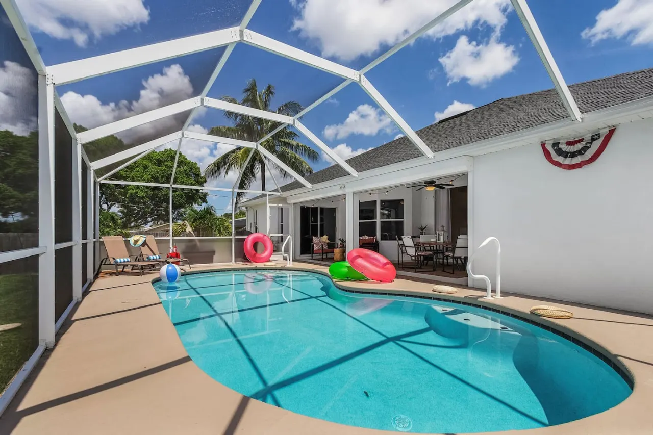 Endless Summer Sanctuary*Peaceful Pool Home*