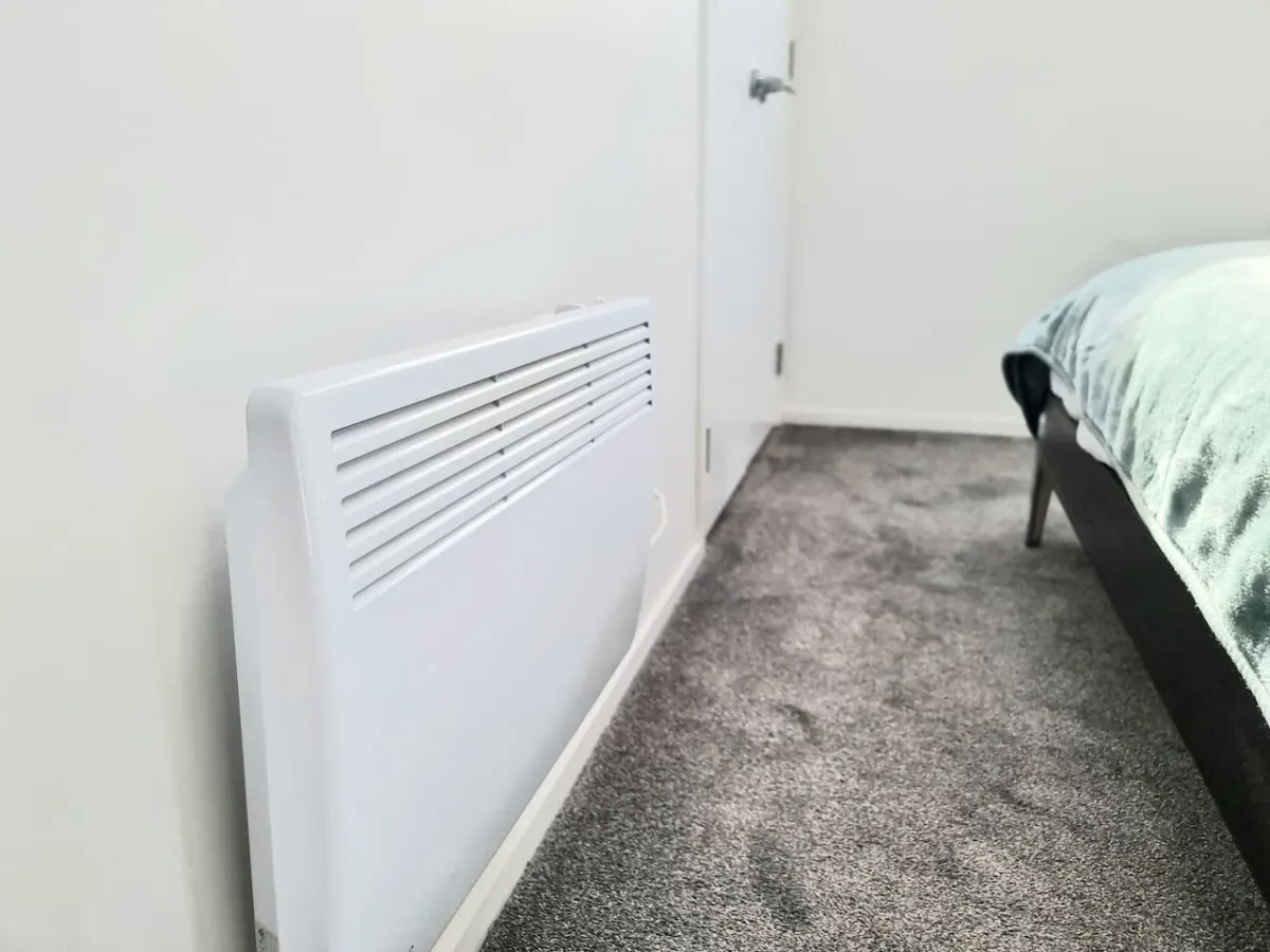 *Townhouse 7 mins walk to Arena 14