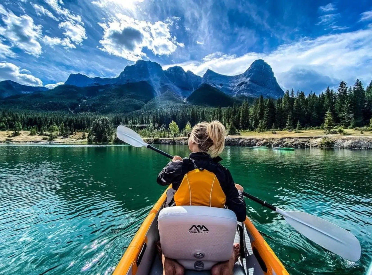 Downtown Canmore-4 Guests 18