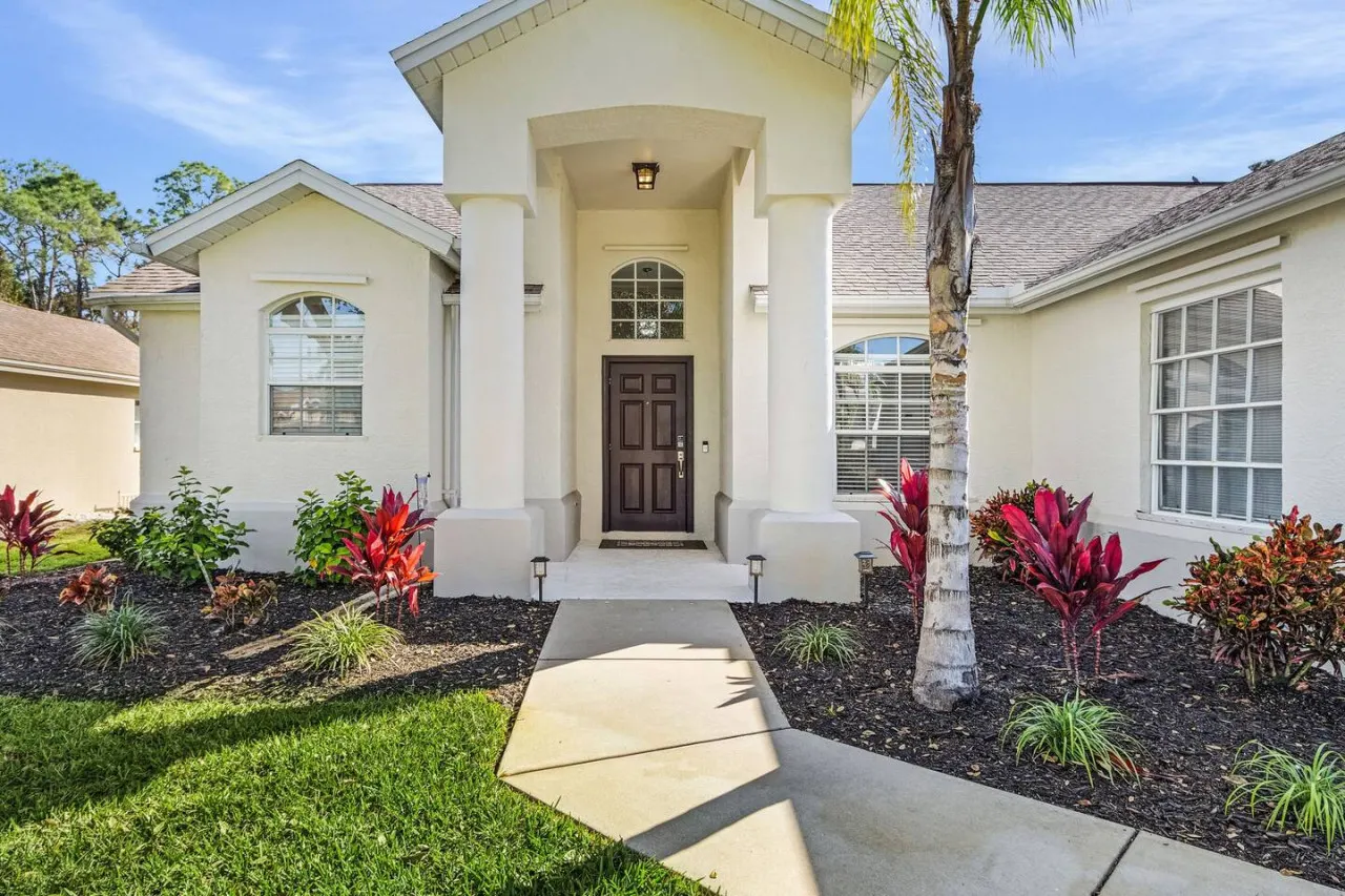 Serene Pool Home in Briarwood Gated Community-Naples 9