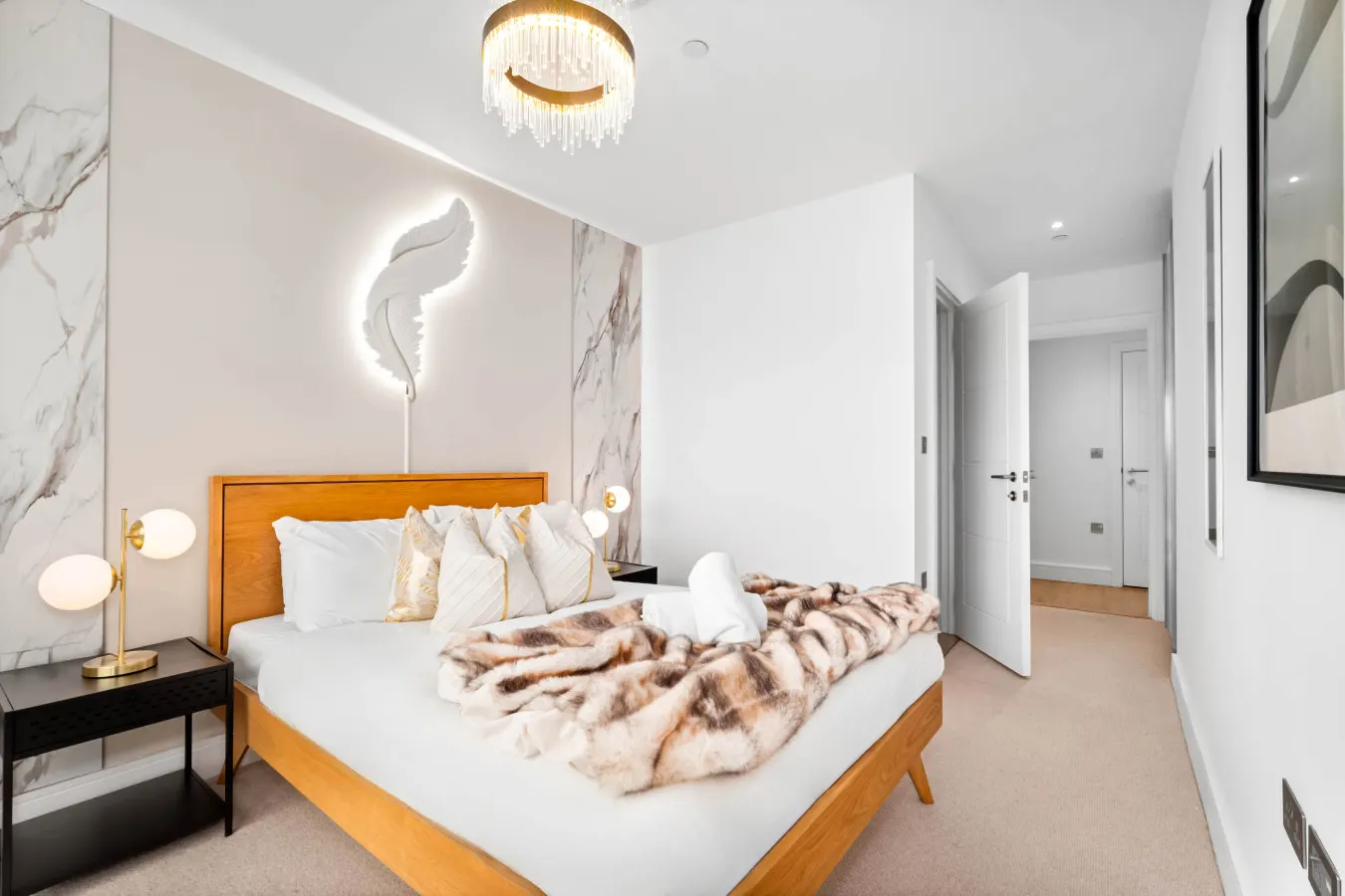 Modern Apartment * 2 Bedroom * Balcony* Parking 10