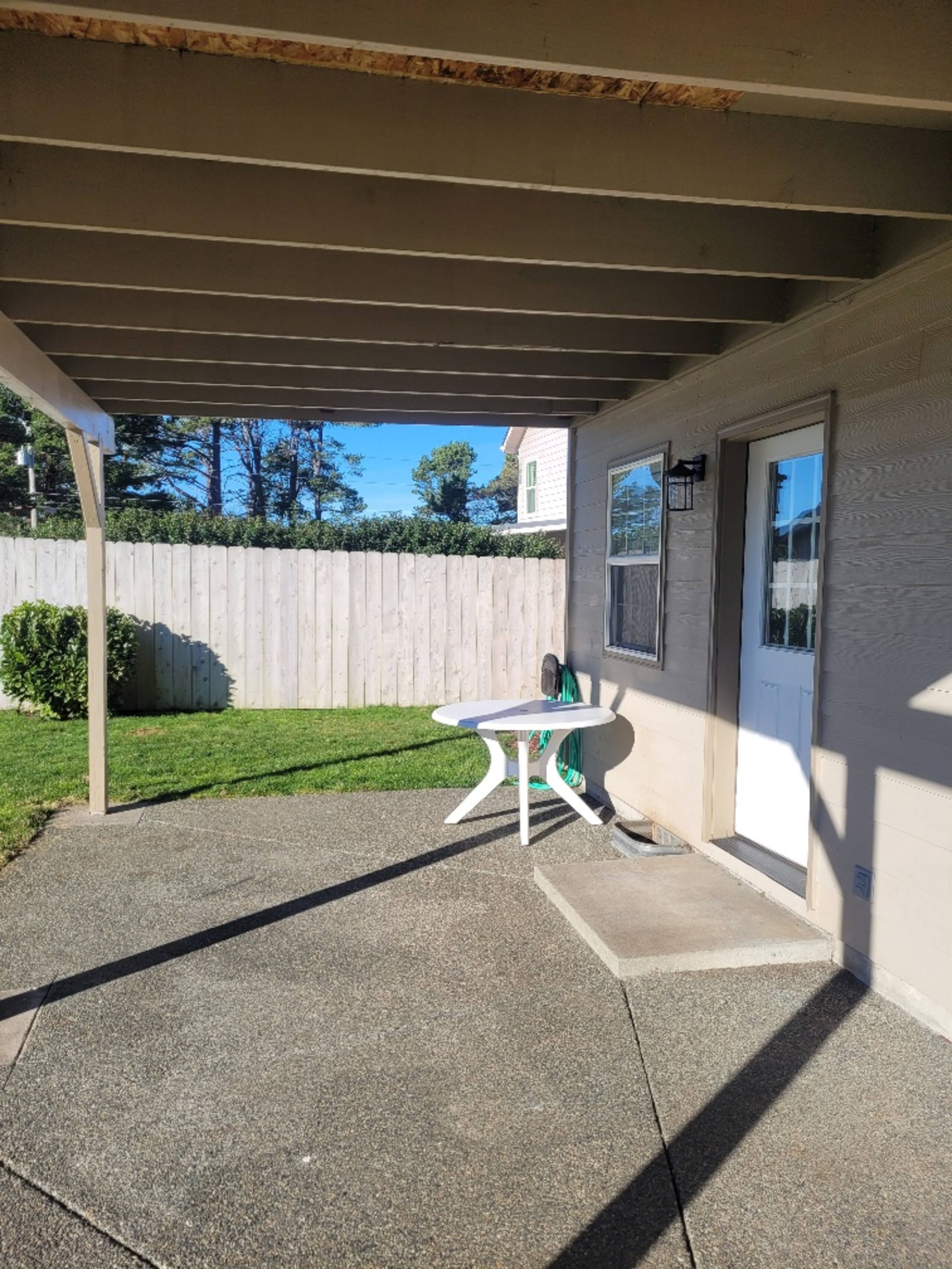 Ocean Blue View with apartment — photo 4