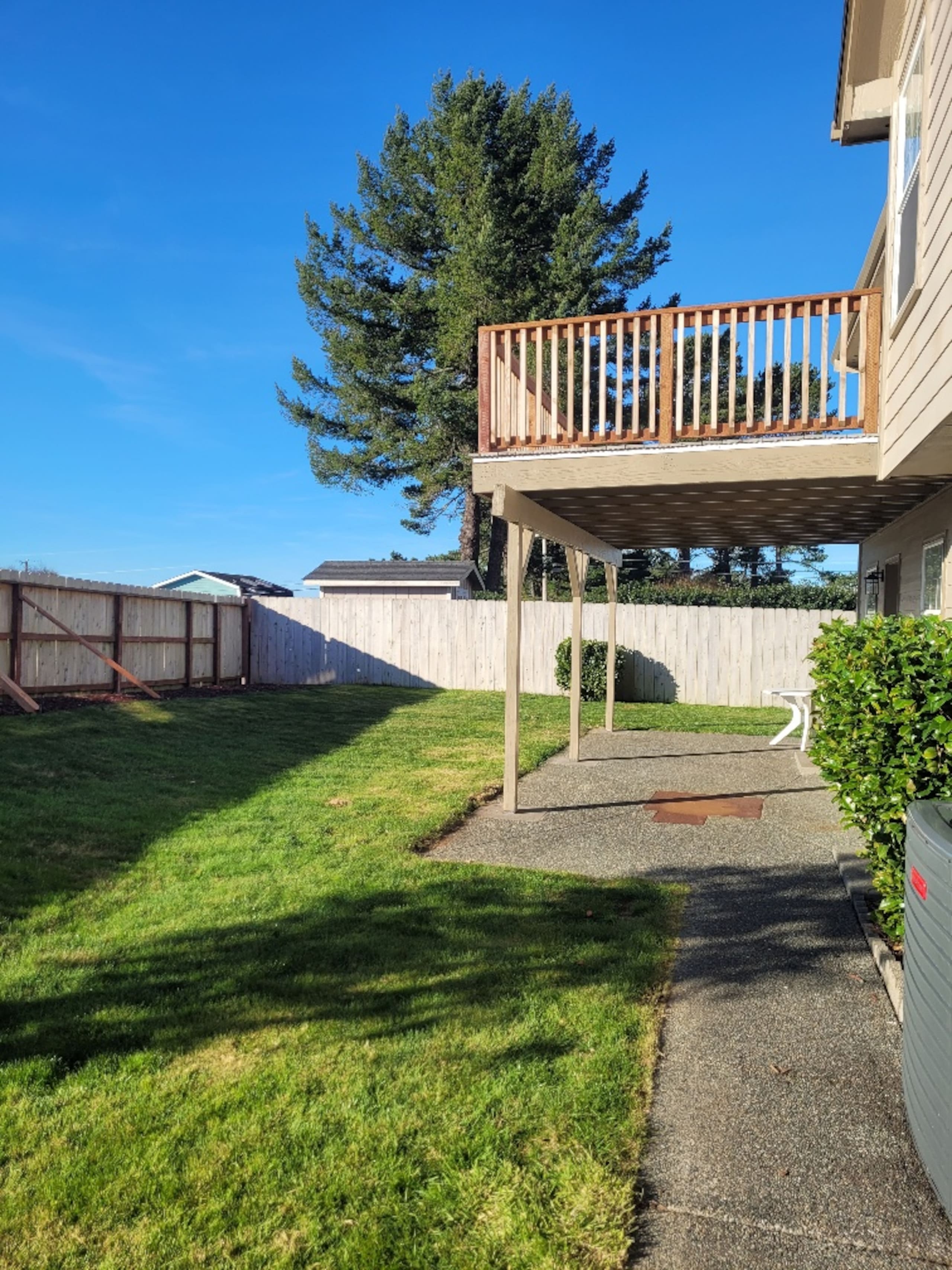 Ocean Blue View with apartment — photo 5